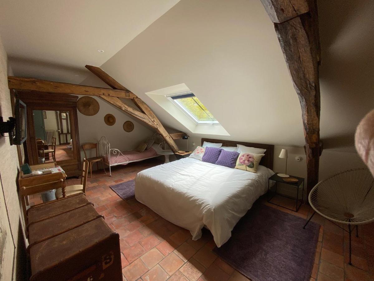 La Gironnerie Bed & Breakfast Loche-sur-Indrois Exterior photo